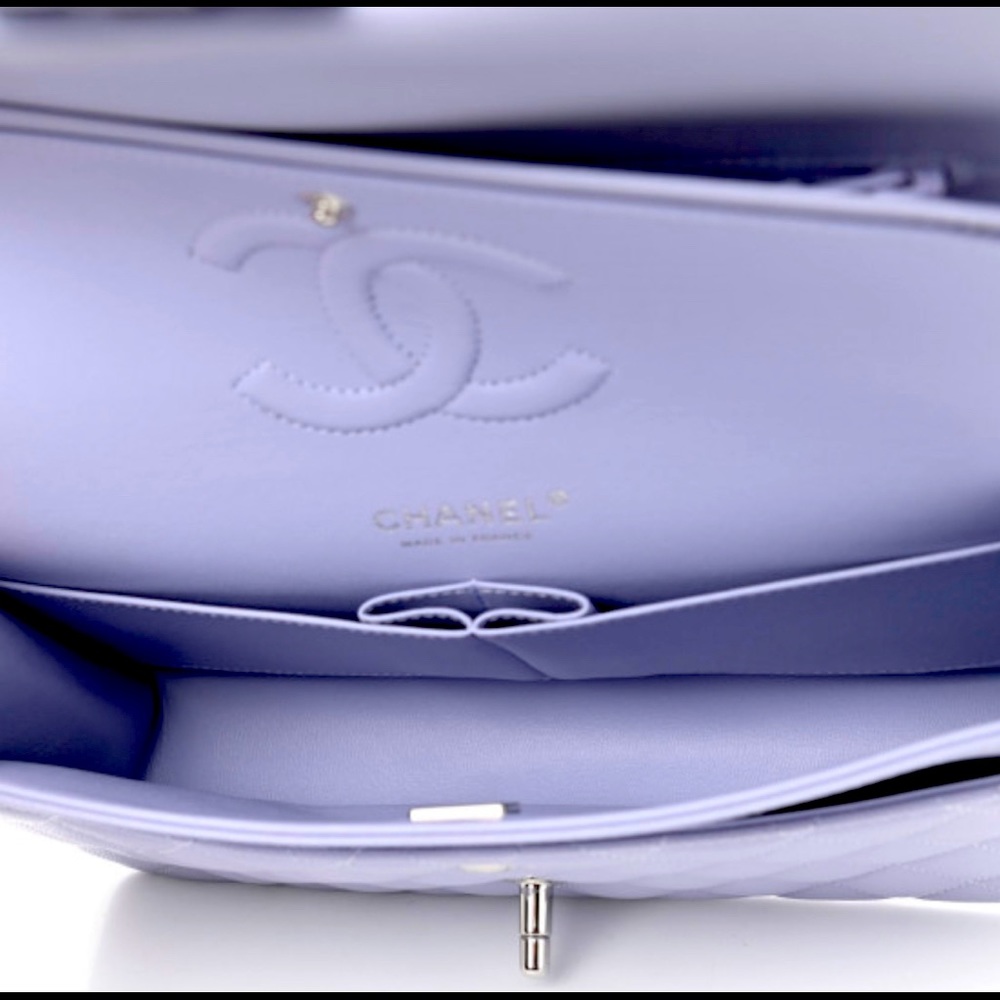 LIMITED EDITION CHANEL Classic Caviar Medium Double Flap (Light Purple) - Picture 3 of 4
